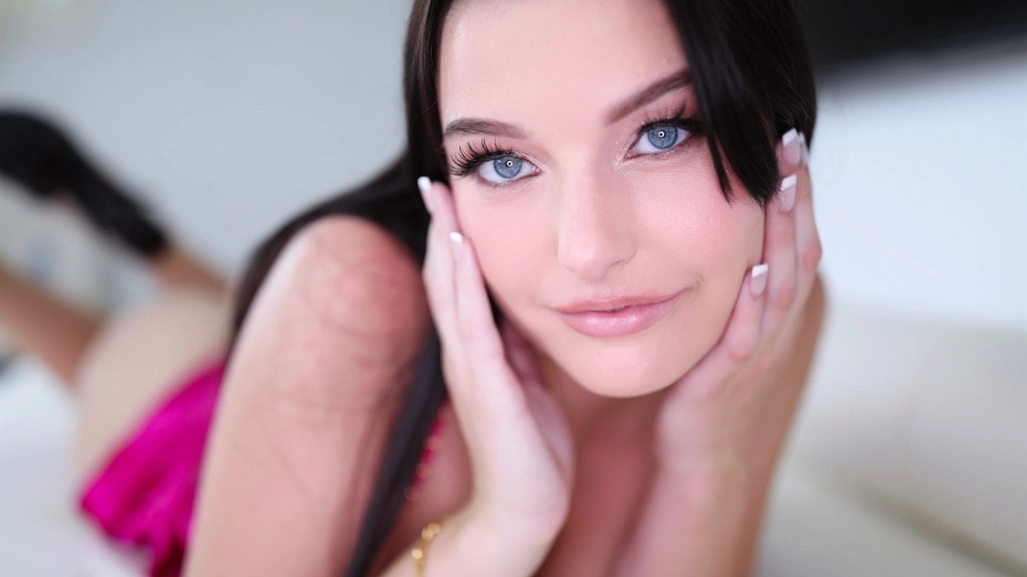 Beautiful Babe Sucks Cock, Gets Fucked and Swallows a Hot Load